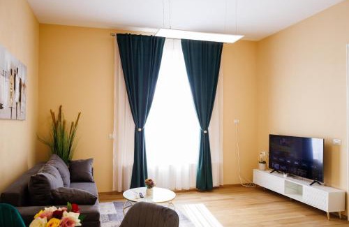 Old City Apartment | Stay Where Emperors Slept in Old Town