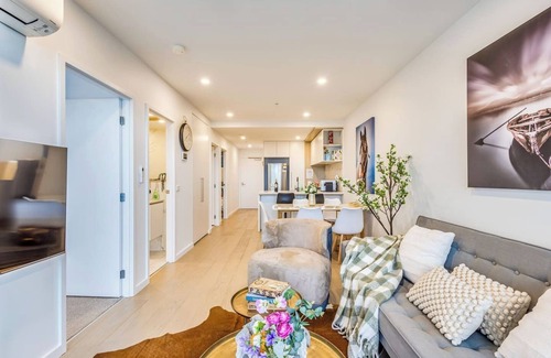 Box Hill Apartment | StayAU Cozy & Stylish 2BR Haven in Box Hill