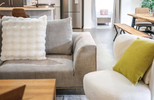 Derrimut House | StayAU Newly 8 Beds Spacious Home in Derrimut