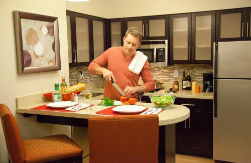 East Point Hotel | Staybridge Suites Atlanta Airport