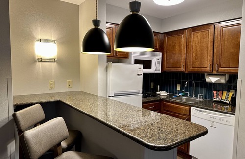 Oconomowoc Hotel | Staybridge Suites Milwaukee West-Oconomowoc by IHG