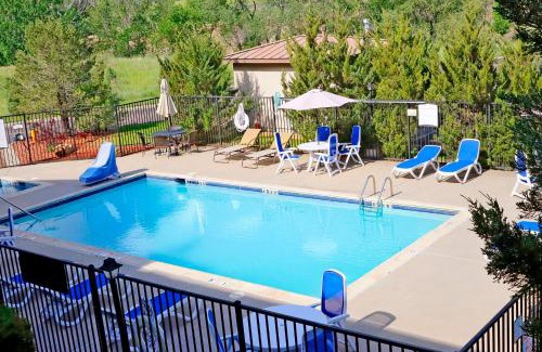 Northwest Colorado Springs Hotel | Staybridge Suites Colorado Springs North by IHG