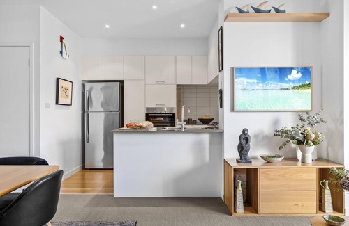 Port Melbourne Apartment | StayCentral - The Park@Port Melbourne - Pickles St, Port Melbourne - 2 bedrooms, 2 Beds, 1 Bathroom and 1 secure park + additional parking