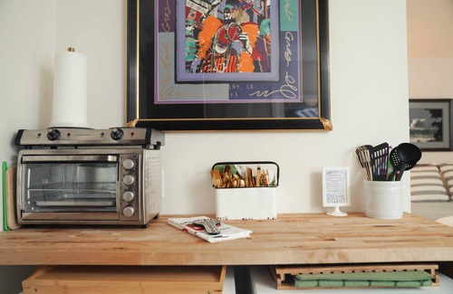 Sellwood-Moreland House | #StayinMyDistrict Sellwood Coco Rose Retreat