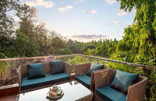 New Delhi Villa | StayVista at Estate 10 by Tarika - Luxury 4BR with Outdoor Pool and Lawn, ideal of events in Delhi