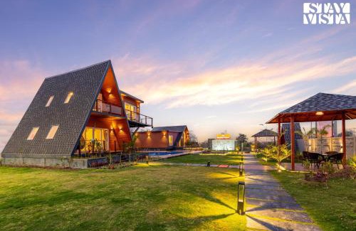 Hingana Villa | StayVista at Manbhav Farms with Pool, Lawn, Jacuzzi