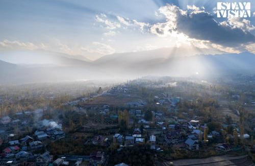 Srinagar Villa | StayVista at Shehjar with Mountain View, Garden