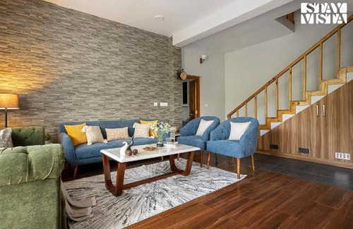 Ramgarh Villa | StayVista at Skylark Peaks with Outdoor Jacuzzi