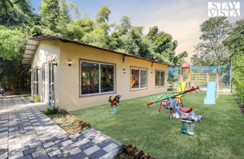 Mocha Villa | StayVista's Bhils Kabeela - Kanha - Outdoor Pool, Games Room & Kids Zone