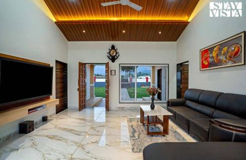 Shahapur Villa | StayVista's Glenview Villa - Mountain-View Oasis with Private Pool, Deck, Lawn & Indoor Fun