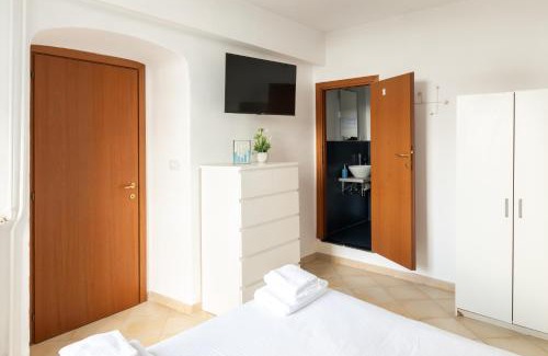 Pre House | Stazione Piazza Principe - Affittacamere in Centro Città