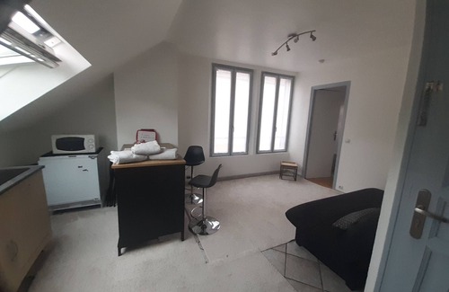 Sainte-Savine Apartment | Ste Savine quiet street for 4