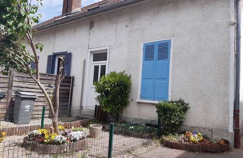 Sainte-Savine Apartment | Ste Savine quiet street for 4