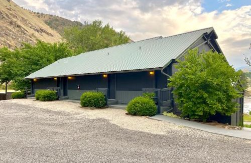Idaho County Hotel | Steelhead Lodge