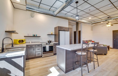 Cashton Apartment | Step-Free Cashton Apartment: Steps to Downtown!