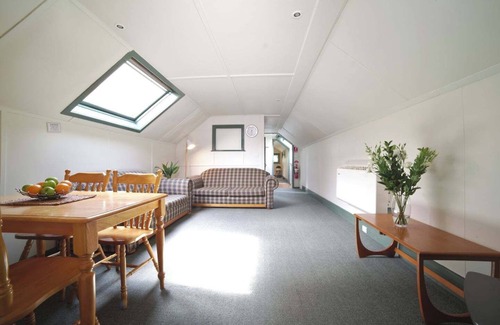 Soldiers Hill Apartment | Step into a cozy and practical 2 bedroom apartment, thoughtfully designed for a comfortable stay.