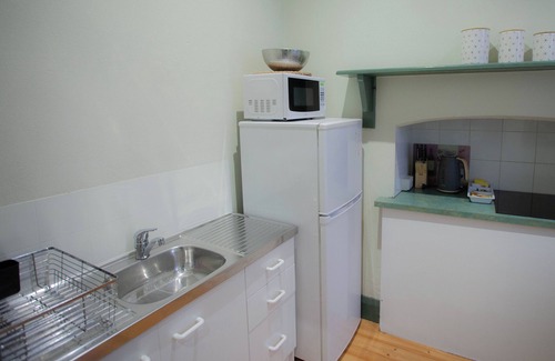 Soldiers Hill Apartment | Step into a cozy and practical LARGE studio apartment, thoughtfully designed for a comfortable stay.