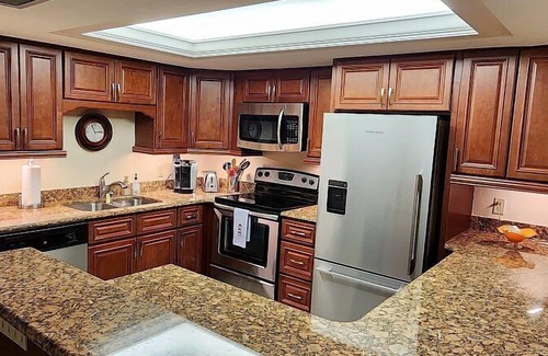 Fort Myers Beach Condo | Step into paradise at Island Winds condo 824. You will enjoy captivating Gulf.