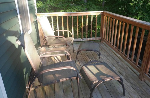 Eidelweiss Village House | Steps Away from the Beach in the Mount Washington Valley