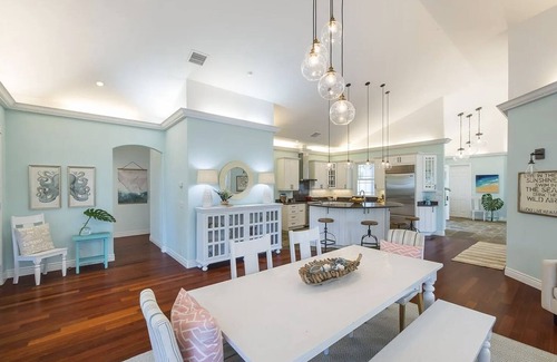 Kailua House | Steps from Kailua Beach, heated pool, gazebo, AC, NO CLEANING FEE!