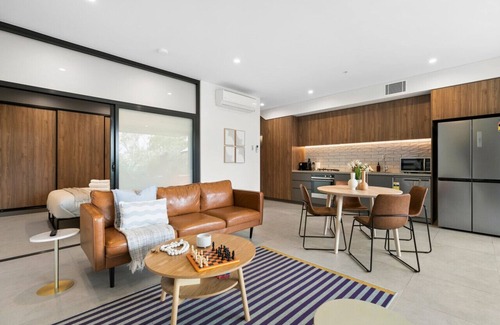 Coogee Apartment | Steps from the shore - Coogee Beachside Hideaway 3