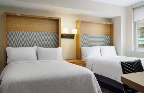 Financial District Hotel | Steps from Wall Street + Fitness Room & Wi-Fi