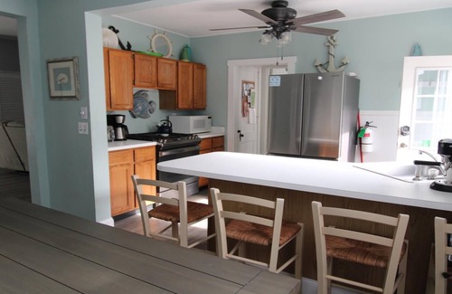 Cape May Point Condo | Steps to Beach Access and Spacious Pet Friendly Condo