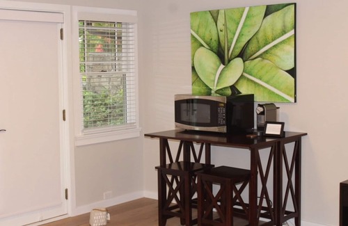 Kahala Apartment | Steps to Kahala Beach, quiet, King bed, patio, parking, A/C, kitchenette & BBQ