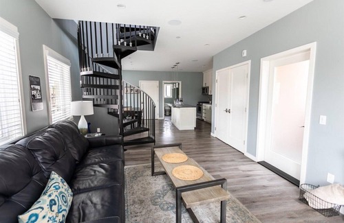 San Diego Apartment | Steps to Ocean * Large 1 Bedroom