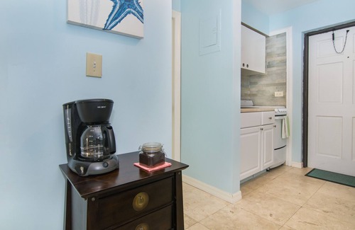 Juno Beach House | Steps to Pristine Beach. Prime Location. Hidden Gem.
