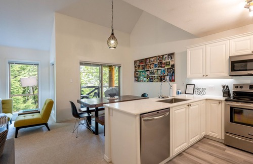 Upper Village House | Steps to SKI-IN/OUT | Luxury 3BR | Communal Hot Tub | Managed By Aloha Whistler
