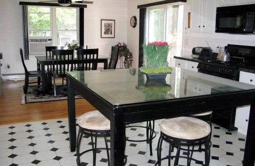 East Falmouth House | Steps to the Beach in East Falmouth, PET FRIENDLY & clubhouse heated pool.