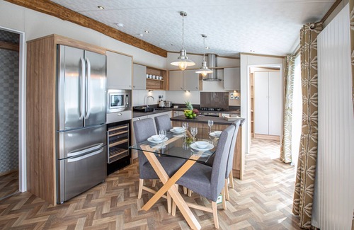St. Andrews Cottage | Stewarts Resort Lodge 7 - a lodge that sleeps 6 guests in 2 bedrooms