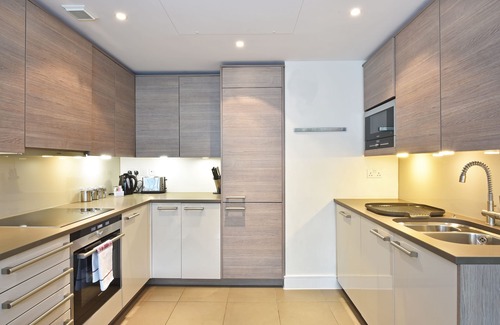 Vauxhall Apartment | Still Life Vauxhall Two Bedroom Apartment