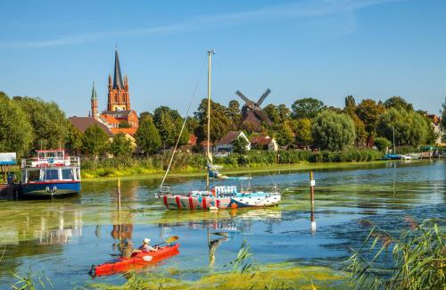 Werder Apartment | Stilvolle Ferien-Geschäftswohnung Brandenburger Seenlandschaft