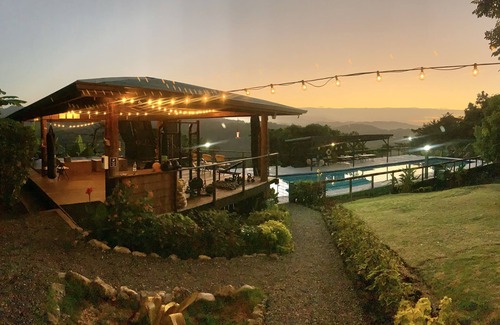 Drapers Apartment | Stingray Cottage , Peaceful Retreat with Pool, Ocean, Mountain, Waterfall Views