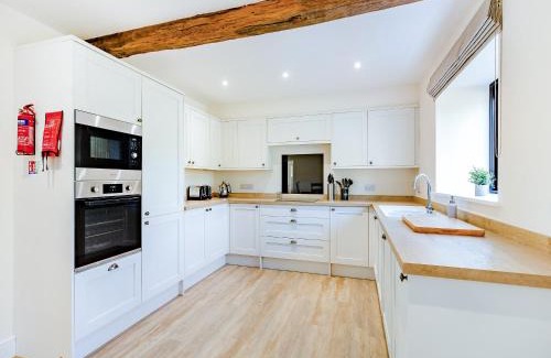 Felton House | Stirrup - Uk47946