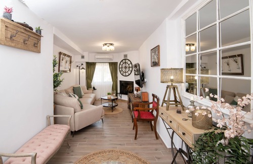Agios Vasileios House | Stoa Luxury House with Unique Jacuzzi Room