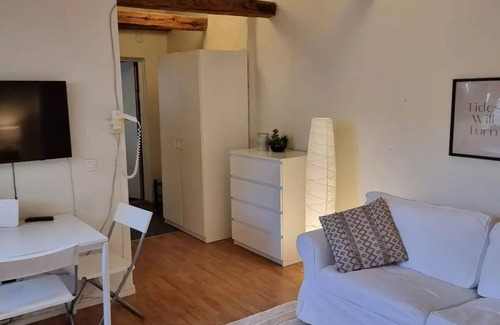 Norrmalm Apartment | Stockholm City Chic-1-Bedroom Loft for 3nn