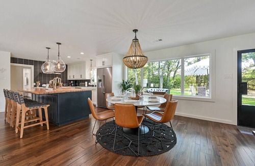 College Station House | Stockland Turkey Creek ~ An Athlete's Escape!