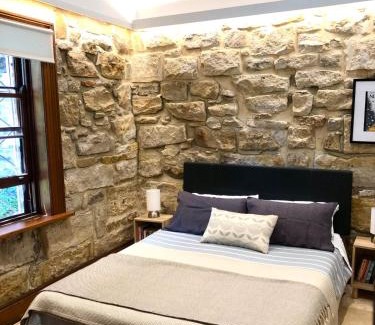 Cammeray Villa | Stone 1Bedroom Cottage