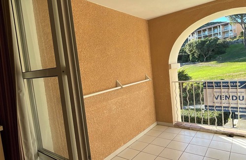 Cap Esterel Apartment | Stone and vacation apartment with covered parking space and pool access.