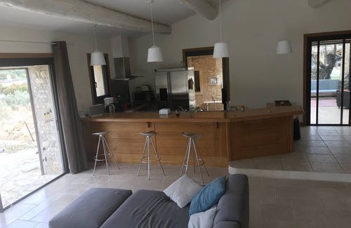 La Roque-sur-Pernes House | Stone, calm and comfort on 5000 m2 of land.
