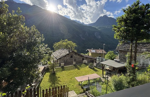 San Giacomo Filippo Ski Chalet | Stone chalet with valley view