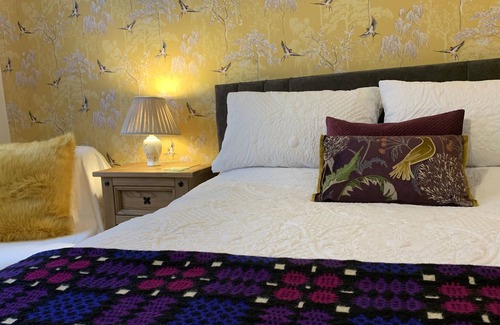 Oakford Cottage | Stone cosy welsh cottage close to the sea