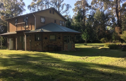 Kinglake House | Stone Cottage Retreat Kinglake
