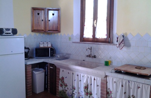 Giugnano House | Stone cottage: The chicken coop among the olive trees
