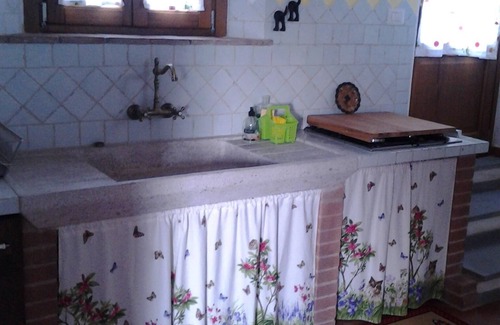 Giugnano House | Stone cottage: The chicken coop among the olive trees