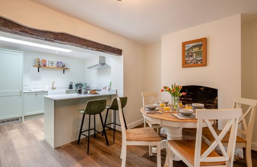Aylsham House | Stone Cottage - Two Bedroom House, Sleeps 4