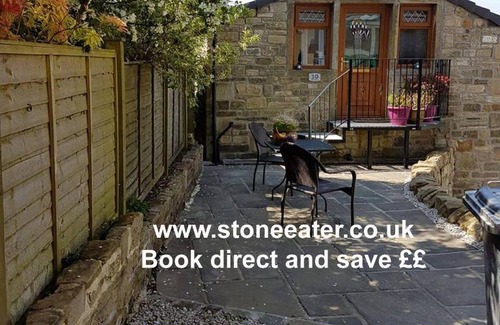 Marsden Ski Chalet | Stone Eater